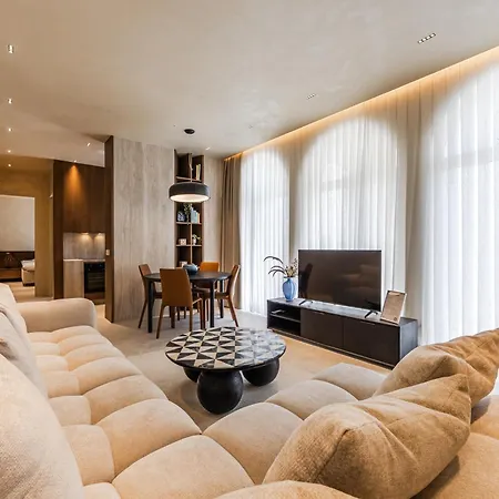 Daire Coastal Luxury Ionian Views & Parking By Pikhost Dhërmi