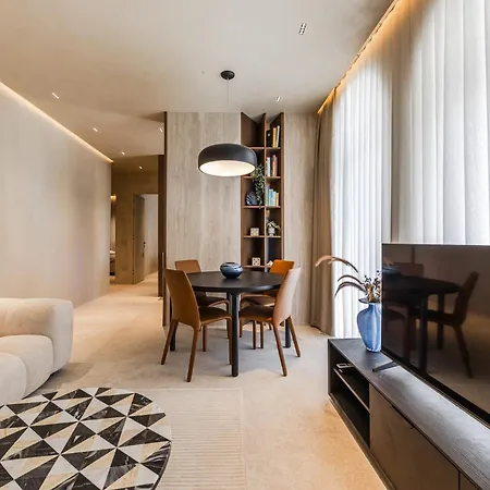 Daire Coastal Luxury Ionian Views & Parking By Pikhost Dhërmi